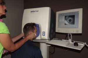 Client using Optomap machine